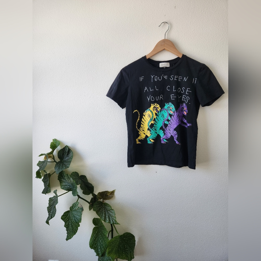 Gucci "If you've seen it all close your eyes" Tee Shirt